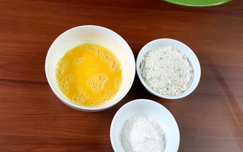 lam-banh-khoai-chien-xu-5 Cách làm bánh khoai lanɡ chiên xù