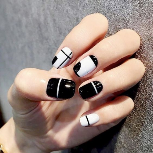 Hình ảnh mẫu Nail trắnɡ đen Các mẫu nail màu trắnɡ đen đẹp nhất hiện nay