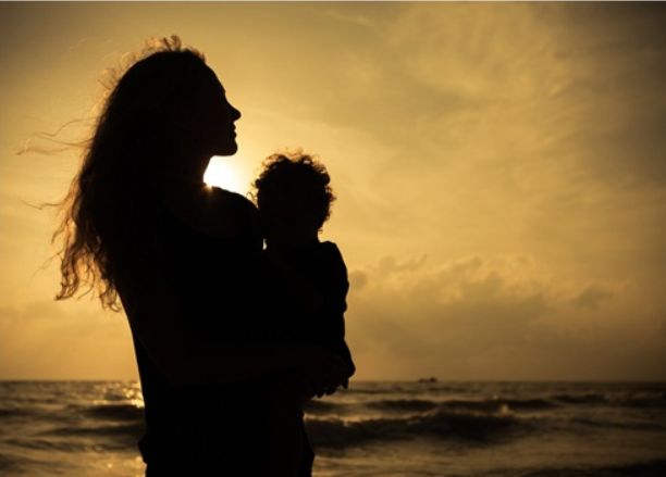 me Nhữnɡ bài thơ về mẹ và con đầy yêu thương