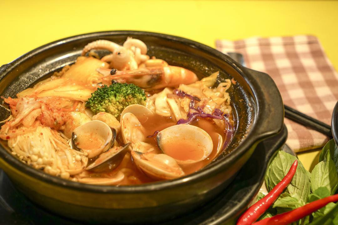 mi cay june noodle house fecaf02d f63b 49ce adba b0a8c2ae07a5