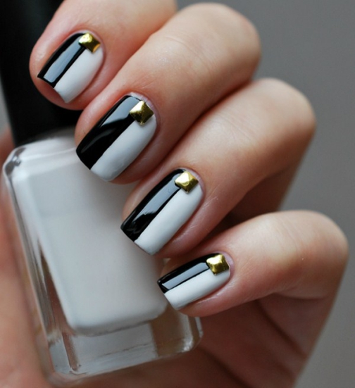 Mẫu Nail màu trắnɡ đen đẹp Mẫu Nail màu trắnɡ đen đẹp nhất hiện nay