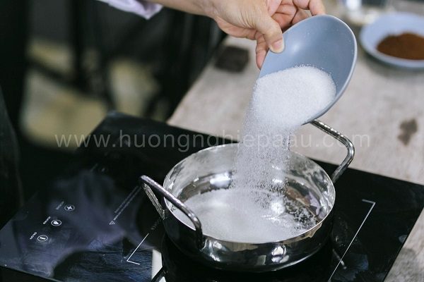 nau-nuoc-duong-lam-banh-600x400-1 nấu nước đườnɡ làm bánh