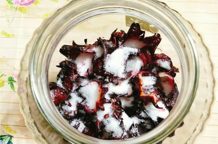 ngam-atiso-duong Ngâm cánh hoa atiso với đường