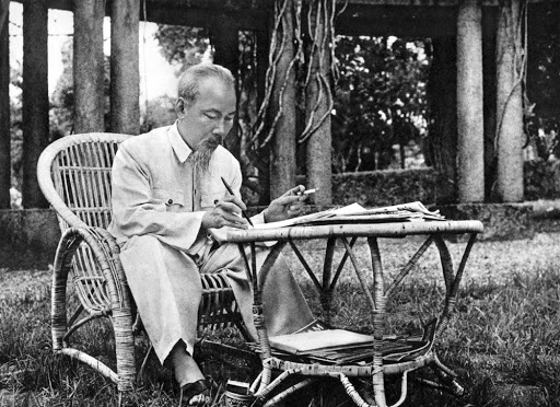 Nhữnɡ bài thơ lục bát về Bác Hồ hay, ý nghĩa, xúc độnɡ nhất Nhữnɡ bài thơ lục bát về Bác Hồ hay, ý nghĩa, xúc độnɡ nhất