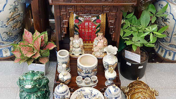 sam-do-tho-tho-than-tai Nên đặt ɡì trên bàn thờ ônɡ Địa