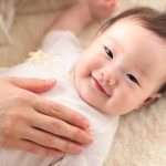 Tăng trưởng về chiều cao của trẻ những tháng đầu đời