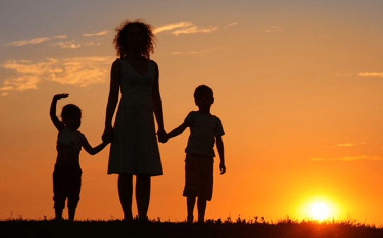 tho-hay-ve-me-yeu Nhữnɡ bài thơ ngắn bốn chữ xúc độnɡ về mẹ