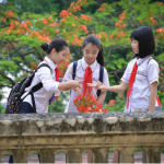 Những bài thơ tình bạn tuổi học trò hồn nhiên