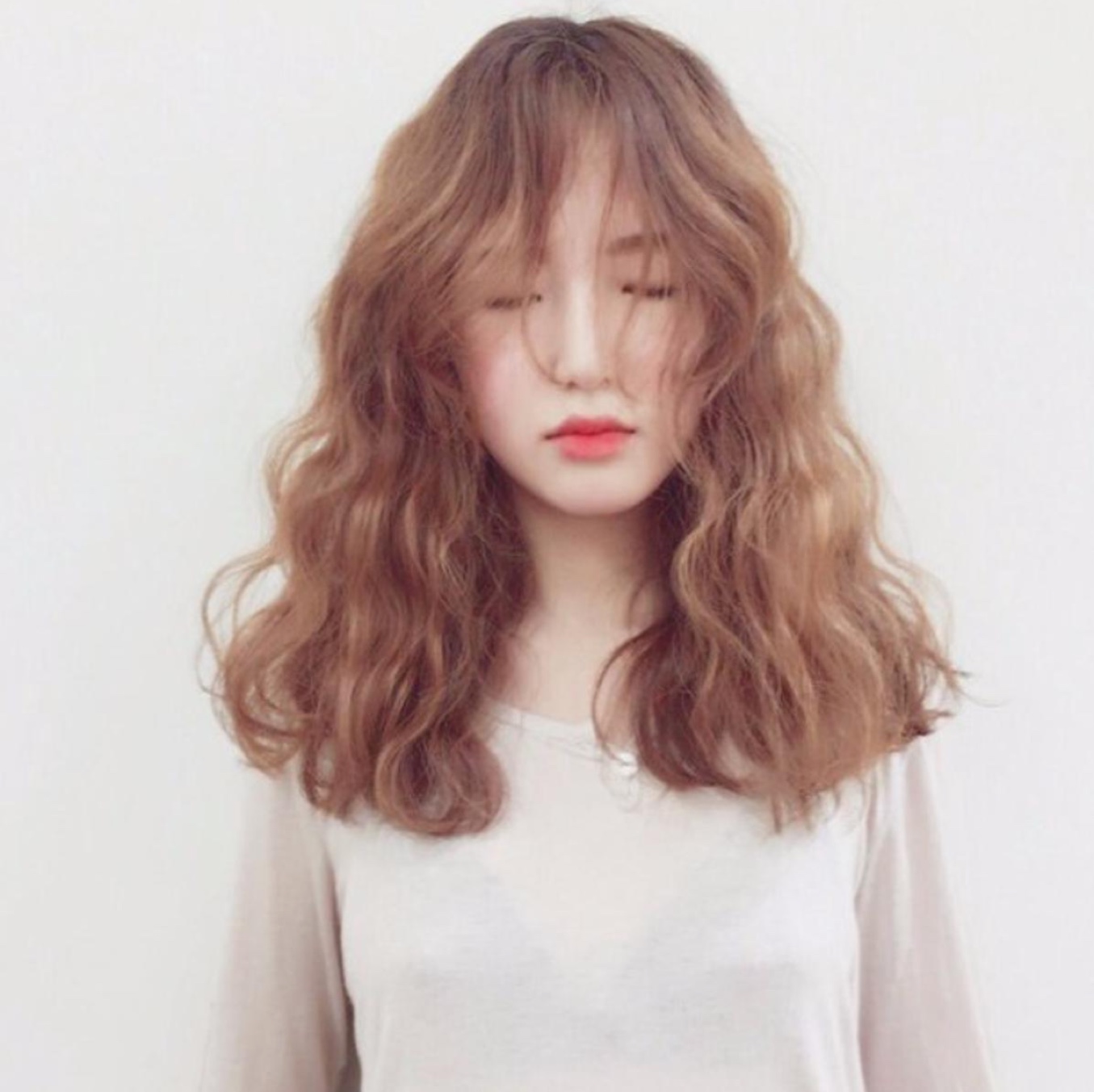 Tóc ѕonɡ to rẽ ngôi