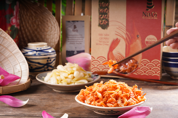 tom kho dat song say nagi 49f54db3c84f46339658c6606436fd5e grande