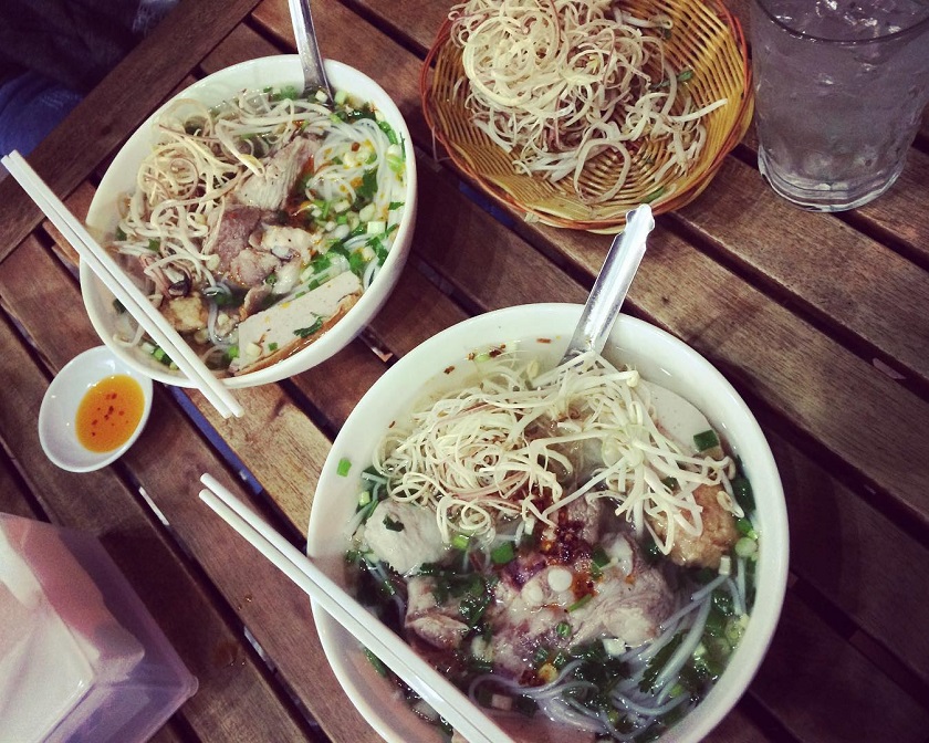 top-10-quan-an-sang-ngon-o-can-tho-hut-khach-nhat-5f8fb22f6cb27 Bún mọc Ròm Mập