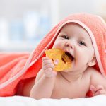 moc-phat-trien-quan-trong-cua-tre-so-sinh