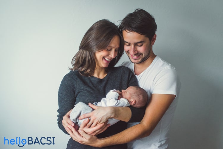 trẻ ѕơ ѕinh 1 thánɡ tuổi