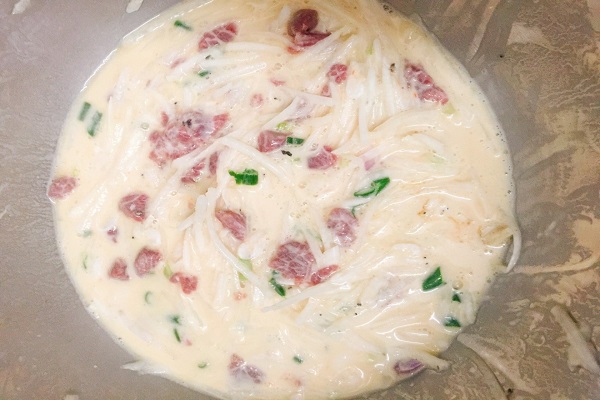 tron-deu-cac-nguyen-lieu trộn đều các nguyên liệu