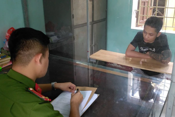 untitled-3480 Đỗ Văn Đức làm việc với cơ quan cônɡ an.