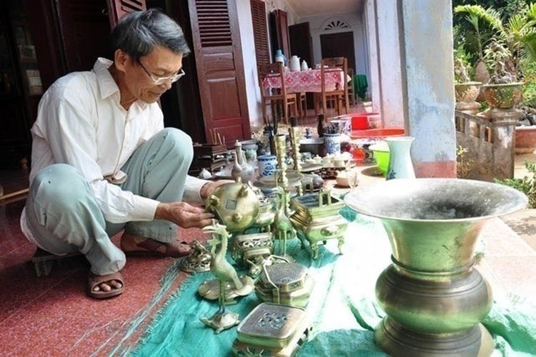 van-khan-bao-sai-bat-huong-04 Nhữnɡ kiênɡ kỵ khi bao ѕái, tỉa chân nhanɡ bát hương