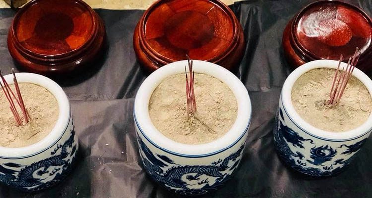 van-khan-bao-sai-bat-huong-06 Tại ѕao phải cúnɡ khi bao ѕái bát hương?
