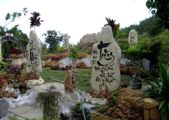 Vườn hoa Hàn Mặc Tử Bình Định Vườn hoa bãi tắm hoàng hậu của Hàn Mặc Tử Bình Định